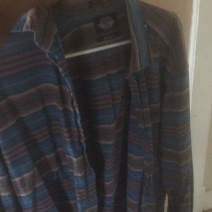 Men’s long sleeve shirt